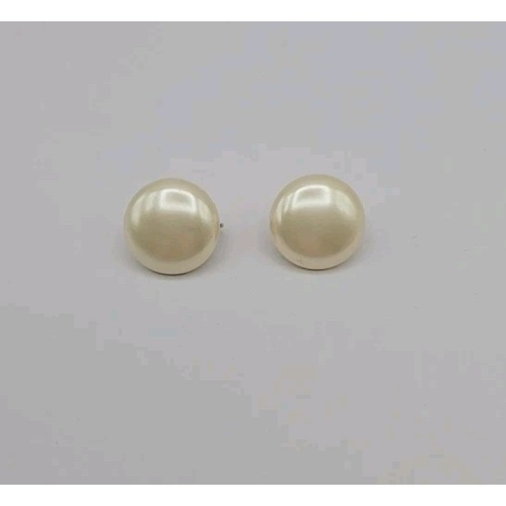 Vintage Large Round Faux Pearl Off White Non-Pierced Ladies Clip On Earrings